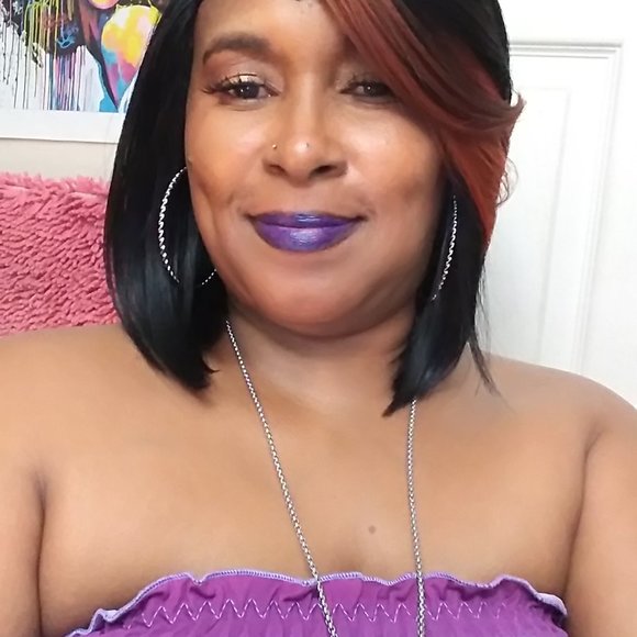 Meet your Posher, MzLynette - Picture 2 of 4